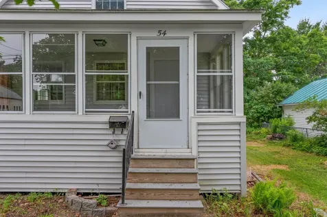 54 Edgemont Avenue Waterville ME 04901