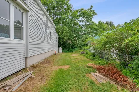 54 Edgemont Avenue Waterville ME 04901