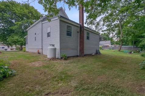 54 Edgemont Avenue Waterville ME 04901