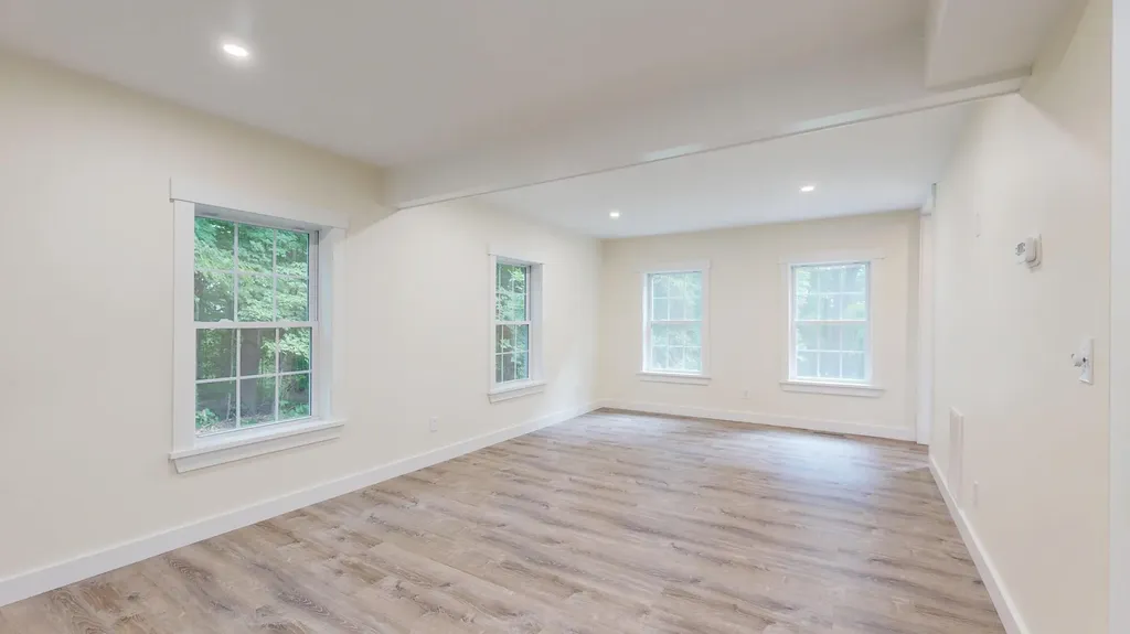 16 Snow Street Gardiner ME 04345