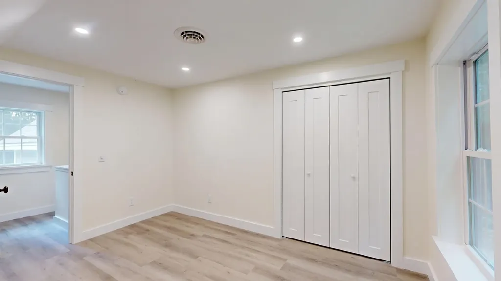 16 Snow Street Gardiner ME 04345