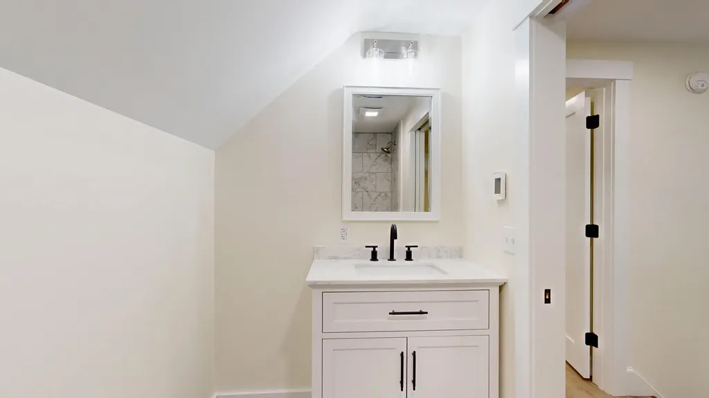 16 Snow Street Gardiner ME 04345