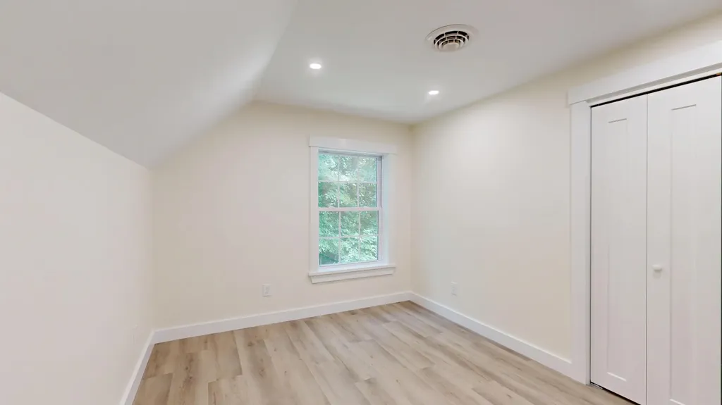 16 Snow Street Gardiner ME 04345
