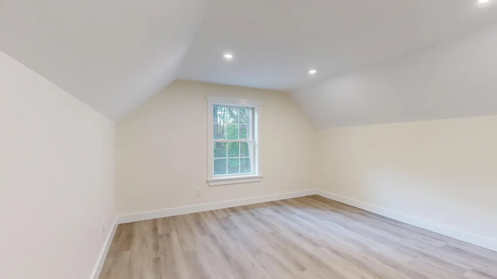 16 Snow Street Gardiner ME 04345