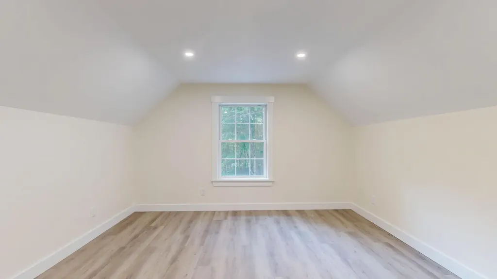 16 Snow Street Gardiner ME 04345