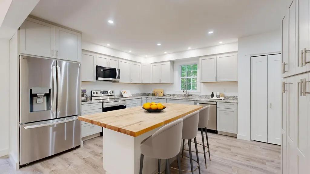 16 Snow Street Gardiner ME 04345
