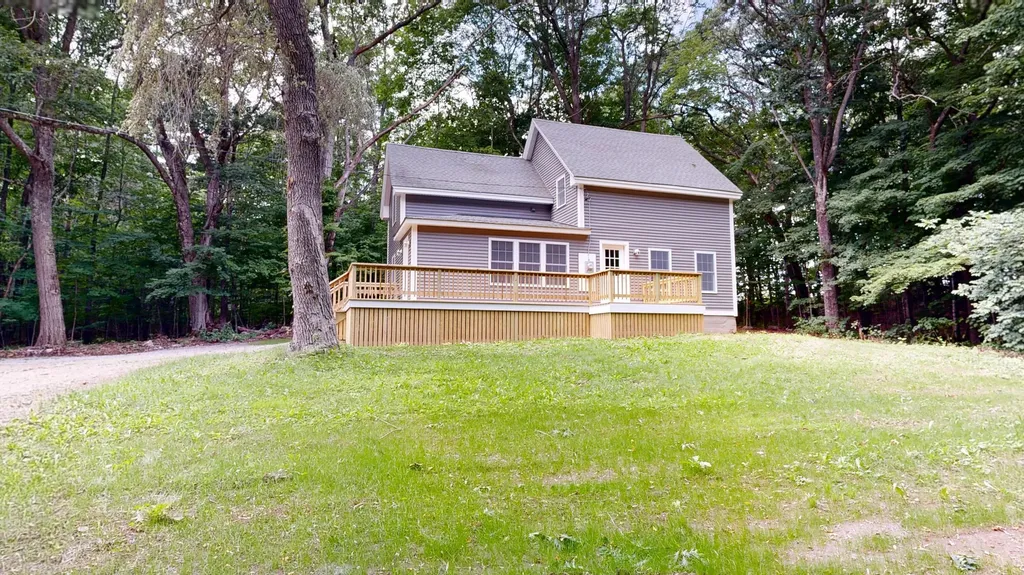 16 Snow Street Gardiner ME 04345