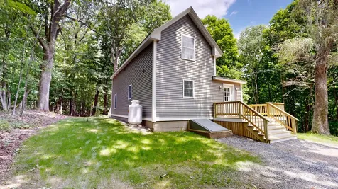 16 Snow Street Gardiner ME 04345