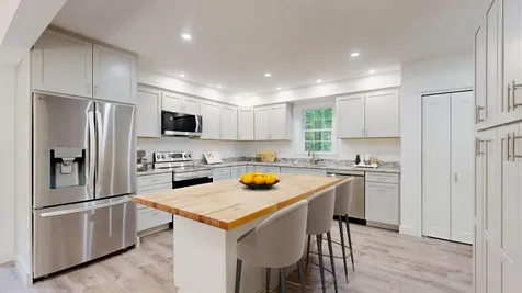16 Snow Street Gardiner ME 04345