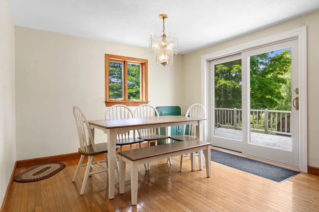 33 Sunset Street Thomaston ME 04861