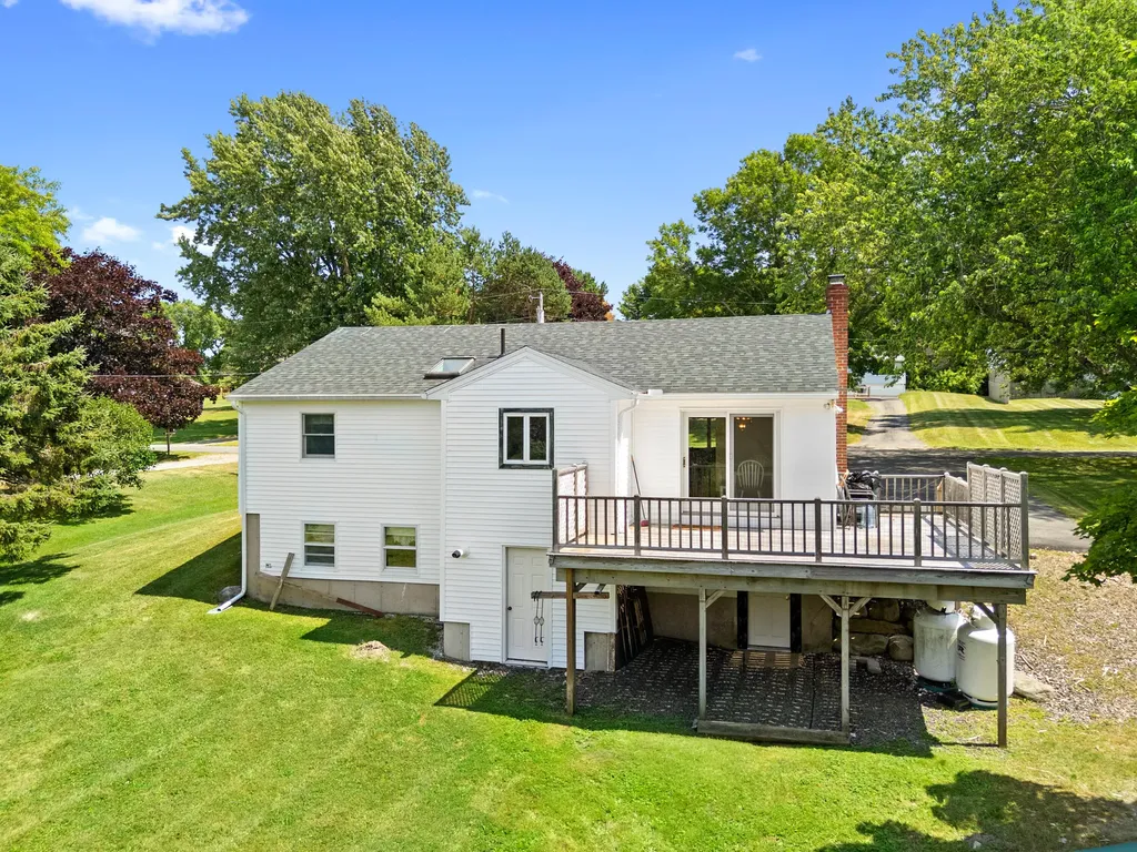 33 Sunset Street Thomaston ME 04861