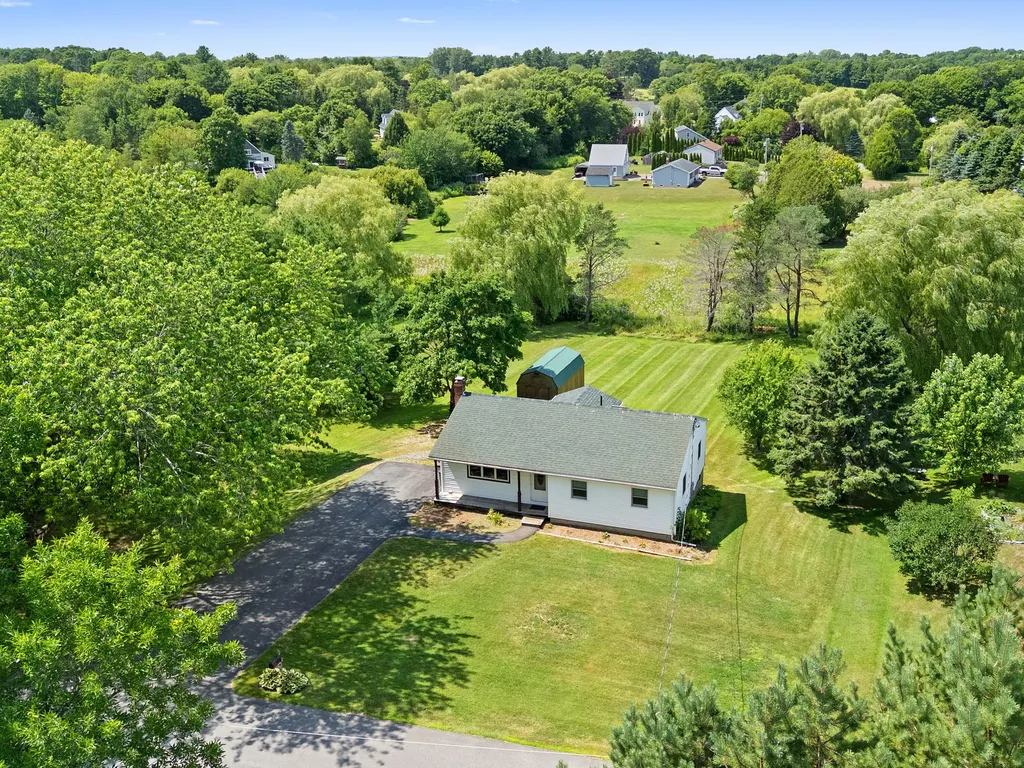 33 Sunset Street Thomaston ME 04861