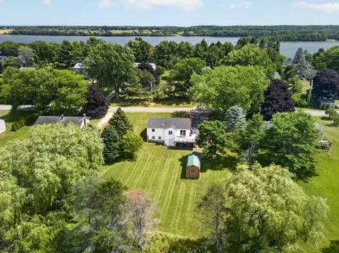 33 Sunset Street Thomaston ME 04861