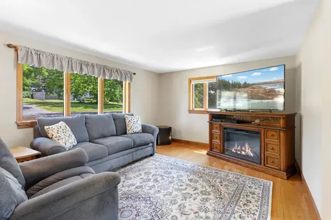 33 Sunset Street Thomaston ME 04861