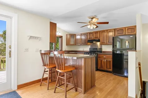 33 Sunset Street Thomaston ME 04861