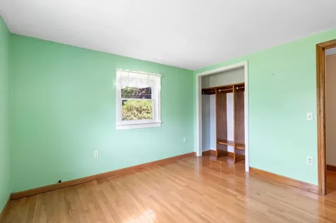 33 Sunset Street Thomaston ME 04861