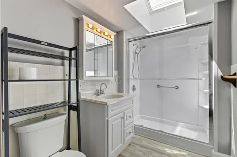 33 Sunset Street Thomaston ME 04861