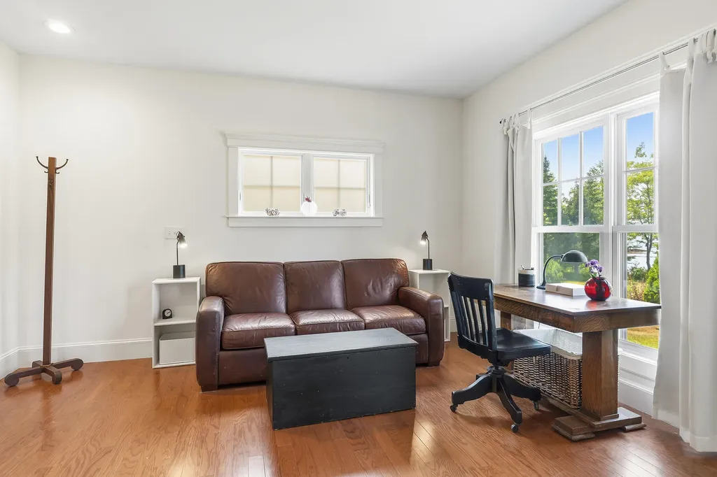 71 Village Way Edgecomb ME 04556