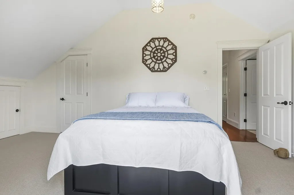 71 Village Way Edgecomb ME 04556