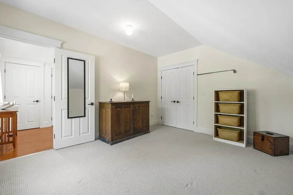 71 Village Way Edgecomb ME 04556