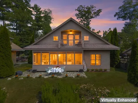 71 Village Way Edgecomb ME 04556