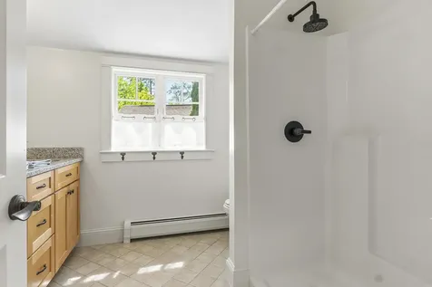 71 Village Way Edgecomb ME 04556