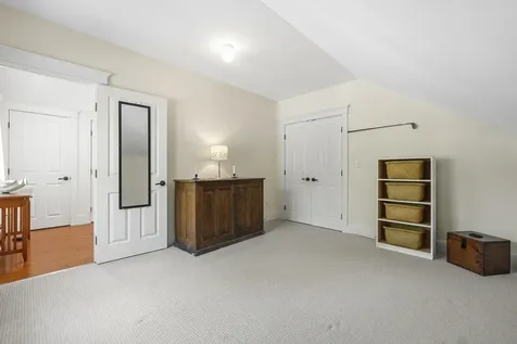 71 Village Way Edgecomb ME 04556