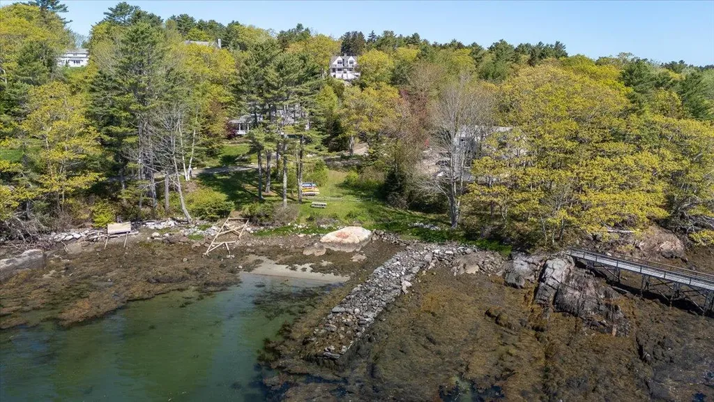 41 Bens Landing Road Boothbay ME 04537