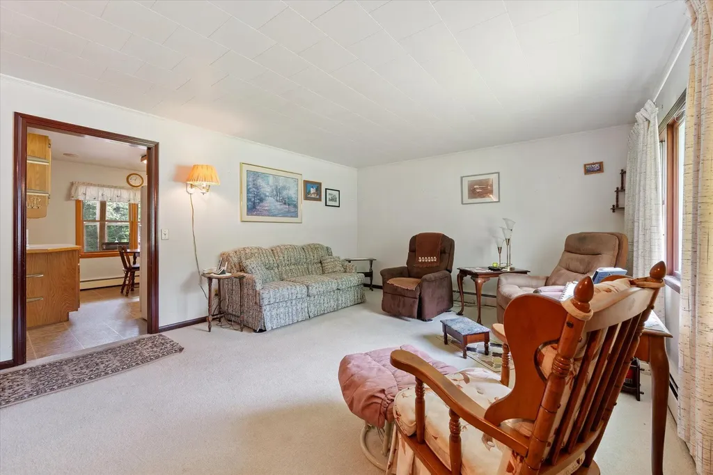 4 Birchlawn Drive Lamoine ME 04605