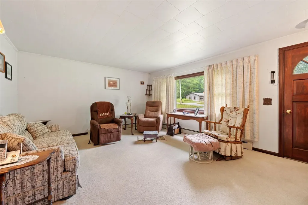 4 Birchlawn Drive Lamoine ME 04605