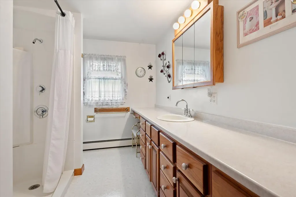 4 Birchlawn Drive Lamoine ME 04605