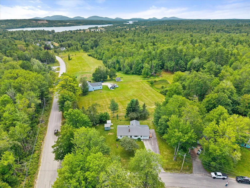 4 Birchlawn Drive Lamoine ME 04605