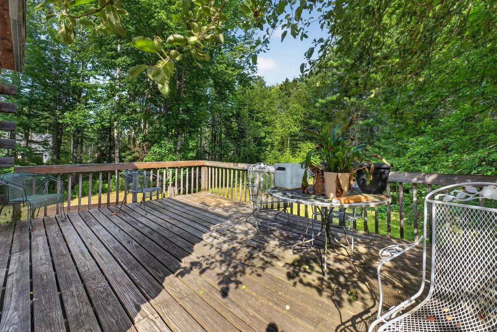 140 Hayden Point Road South Thomaston ME 04858