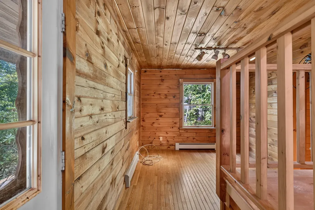 140 Hayden Point Road South Thomaston ME 04858