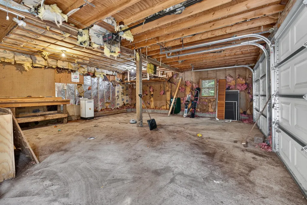 140 Hayden Point Road South Thomaston ME 04858