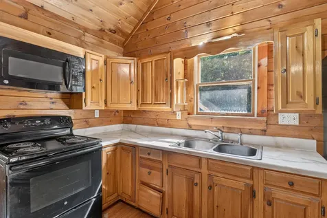 140 Hayden Point Road South Thomaston ME 04858