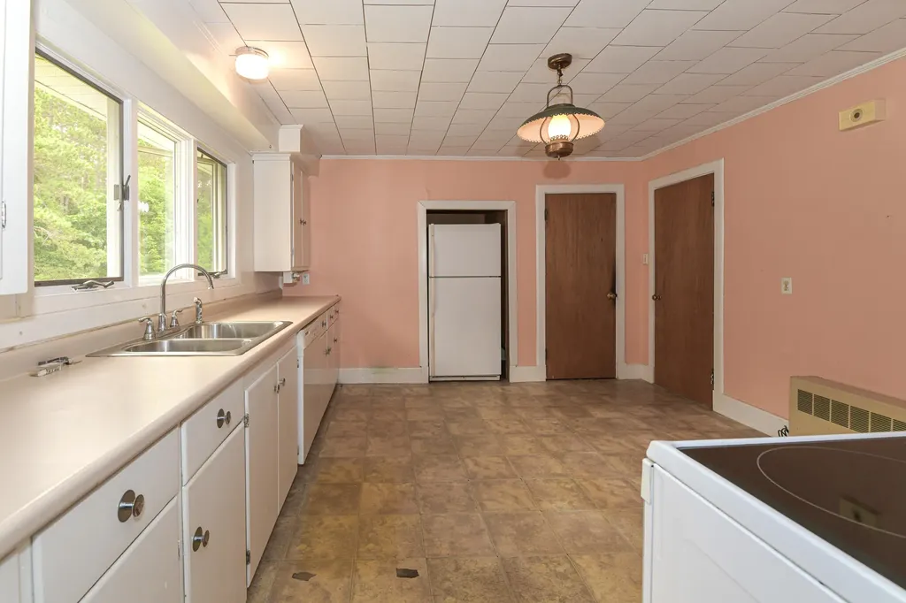 67 Johnson Waterford ME 04088