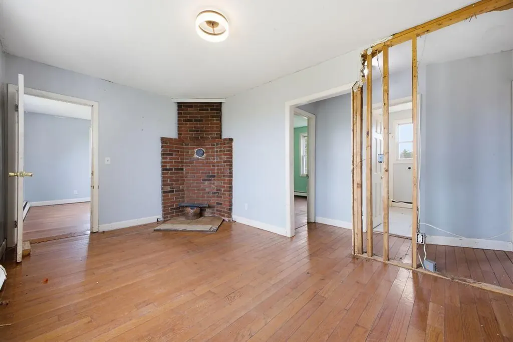 697 Sokokis Avenue Limington ME 04049