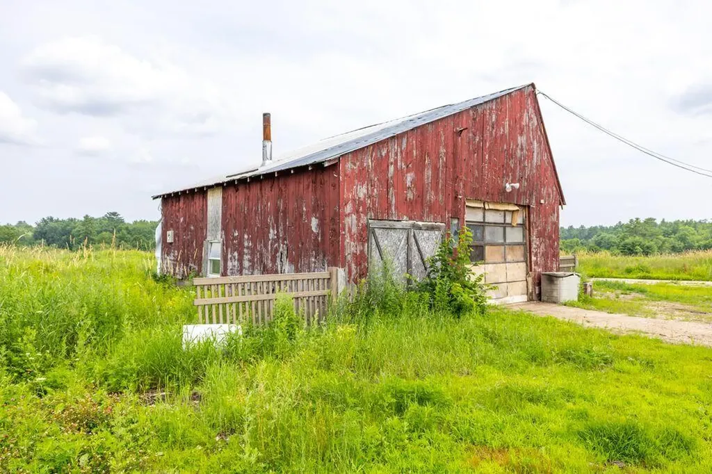 697 Sokokis Avenue Limington ME 04049
