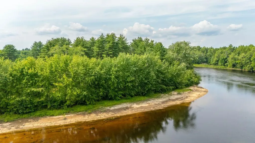 697 Sokokis Avenue Limington ME 04049