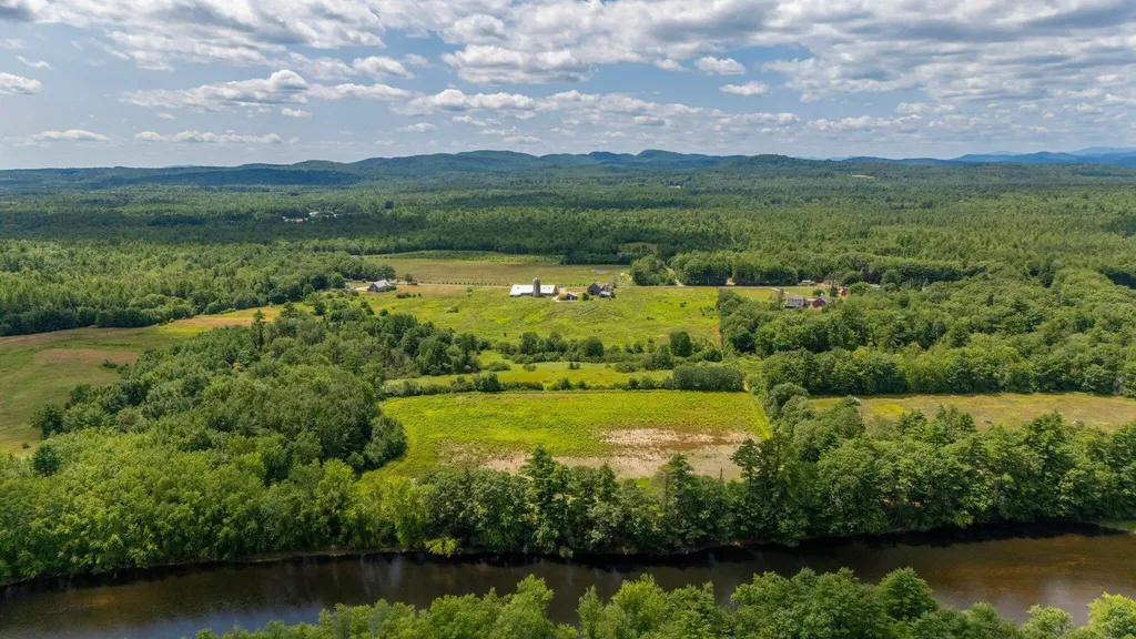 697 Sokokis Avenue Limington ME 04049