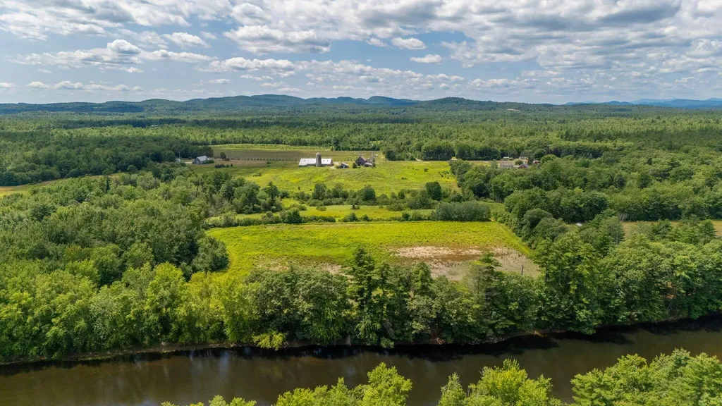 697 Sokokis Avenue Limington ME 04049
