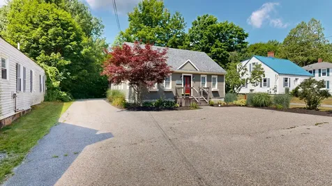 62 Main Street Topsham ME 04086