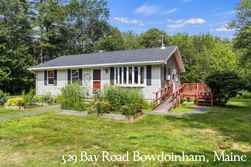 Bowdoinham ME, 529 Bay Road