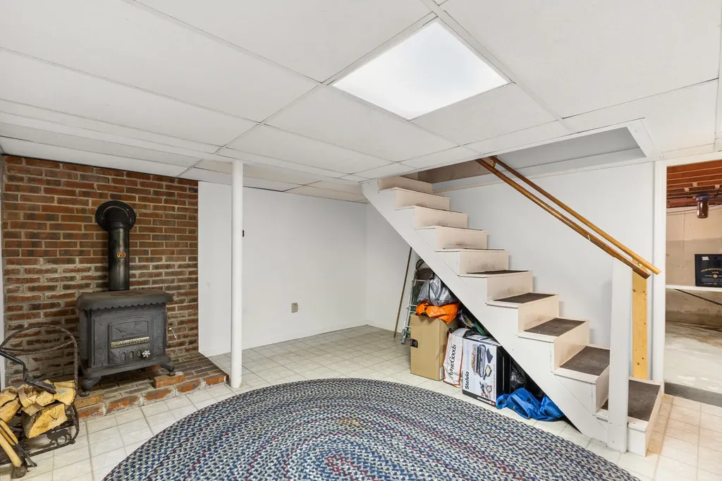 529 Bay Road Bowdoinham ME 04008