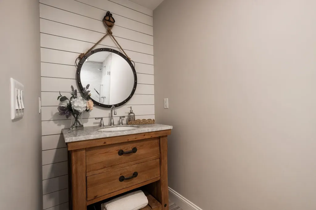337 Pine Hill Road York ME 03902