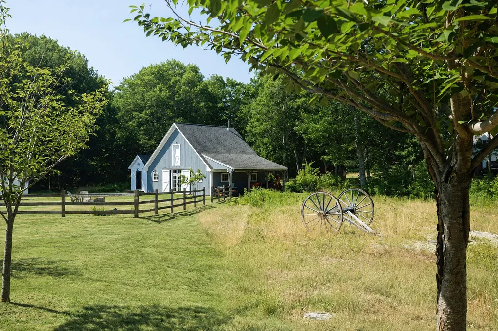 337 Pine Hill Road York ME 03902