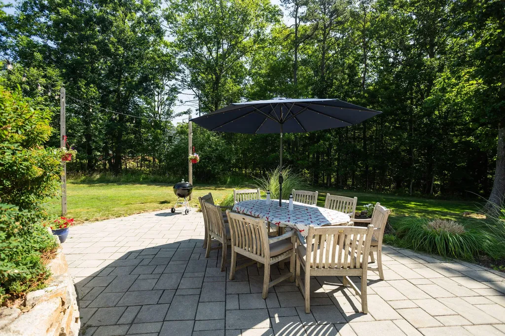 337 Pine Hill Road York ME 03902