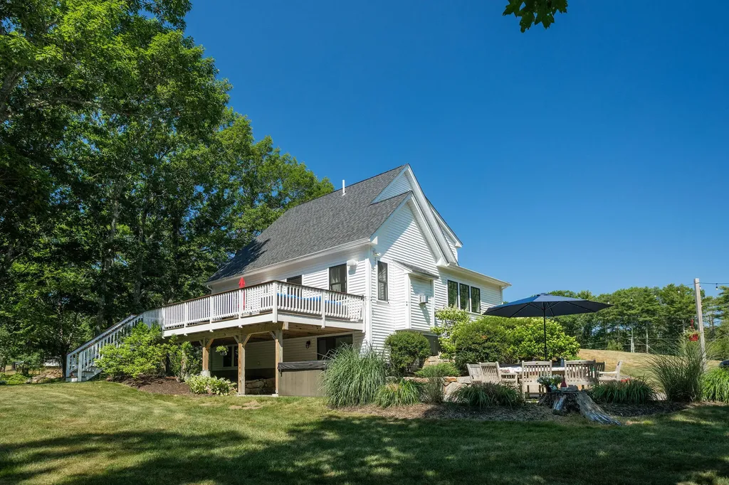 337 Pine Hill Road York ME 03902
