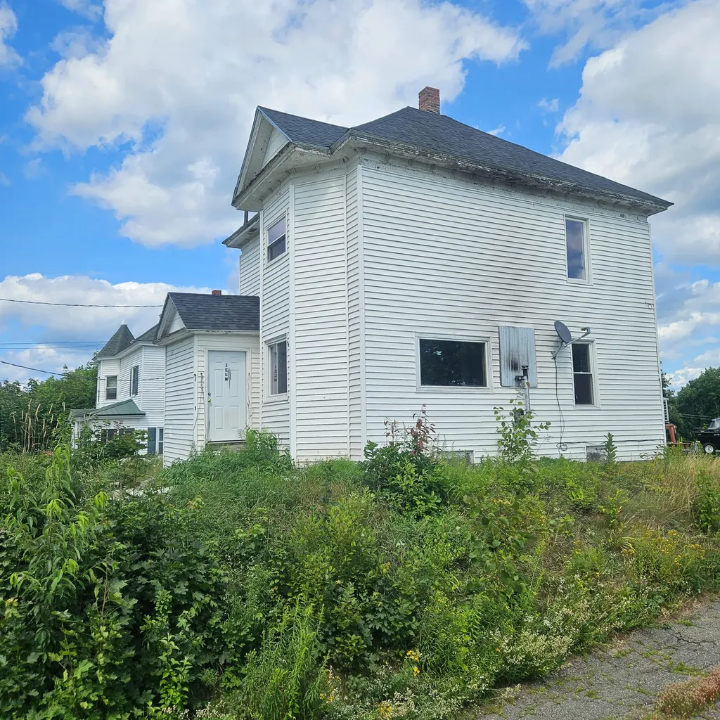 1 Elm Street East Millinocket ME 04430